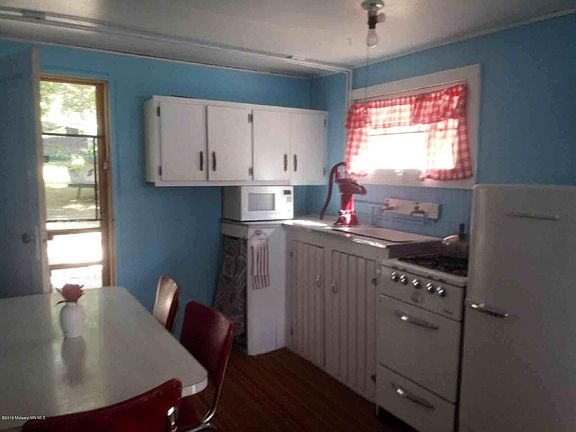 3rd image of 12037 Arrowhead Dr