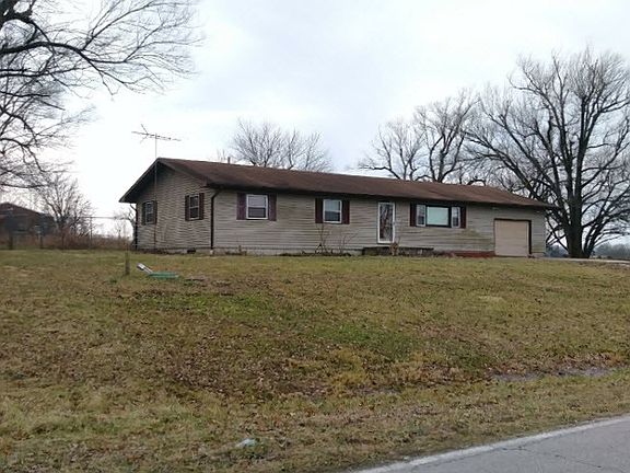 2nd image of 1860 Old Highway 66