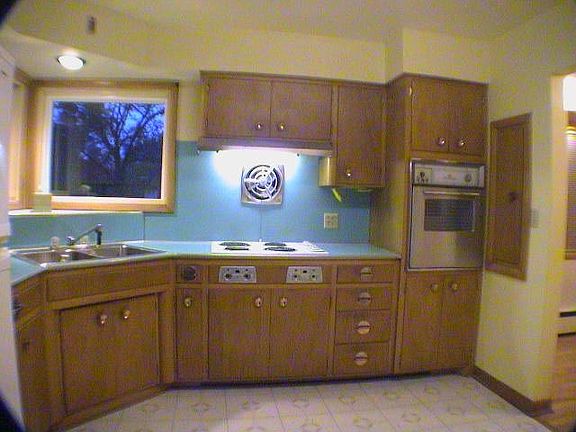 4th image of 3728 W Hoffman Ave