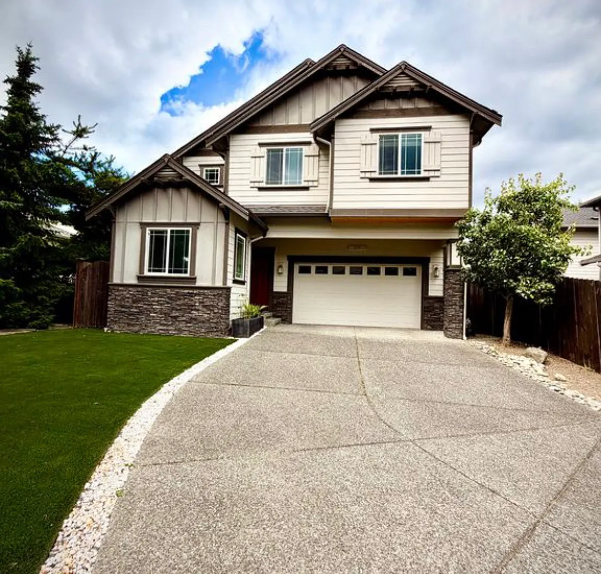 229 157th Pl SW — Photo 1