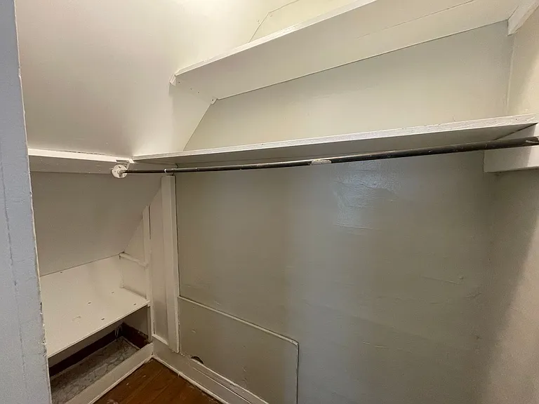 205 Cayuga St — Photo 9