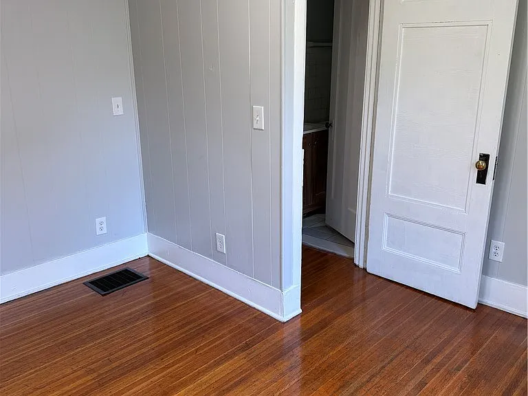 415 Magee Ave #2 — Photo 13