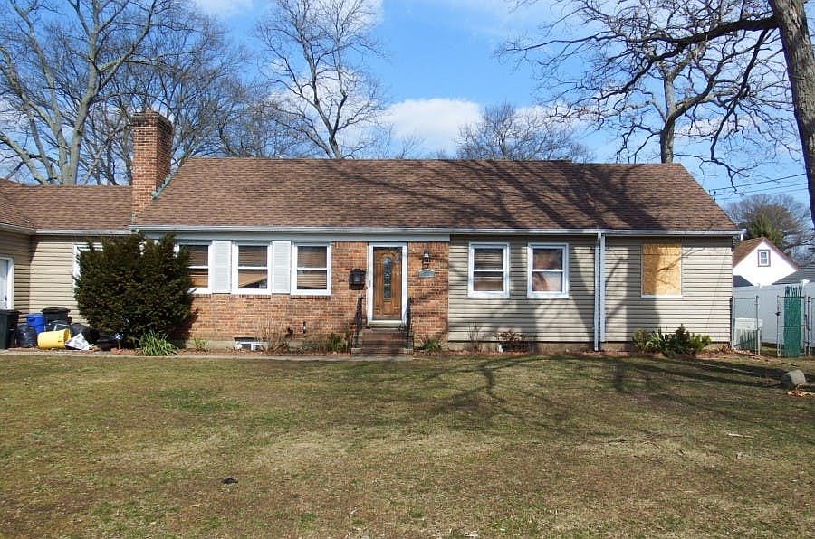 1st image of 71 E Cedar St