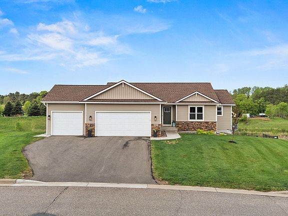 3rd image of 603 Grouse Way