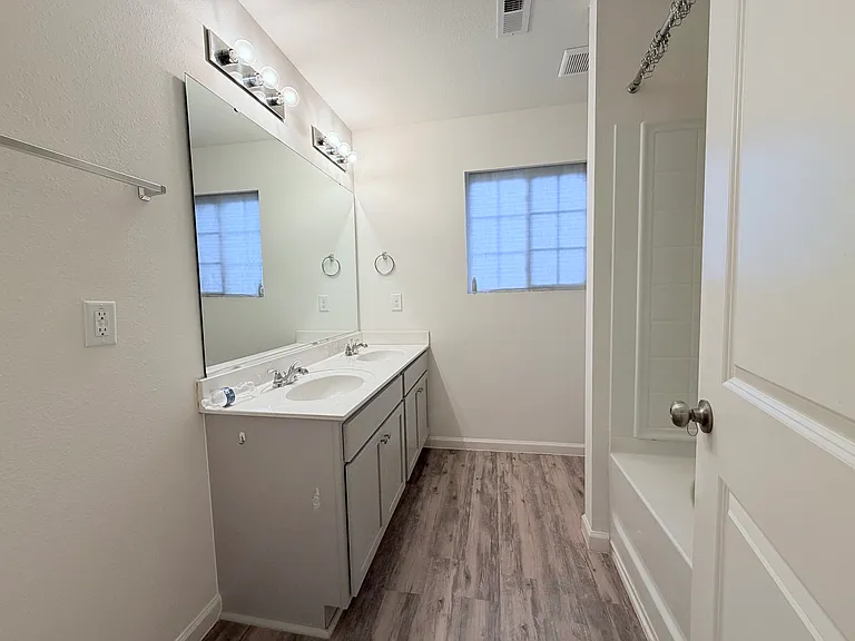 3803 Shepway Loop — Photo 17