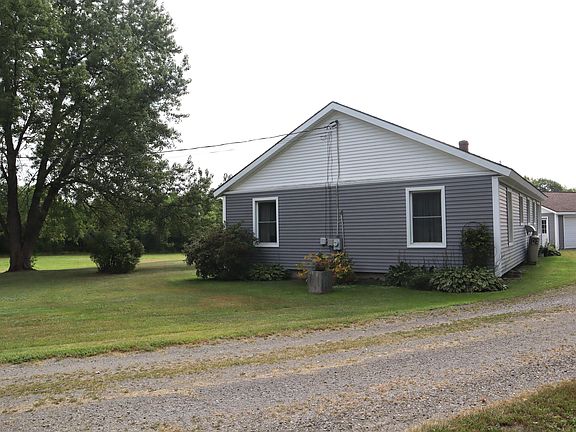 4th image of 77 Spring Hill Road