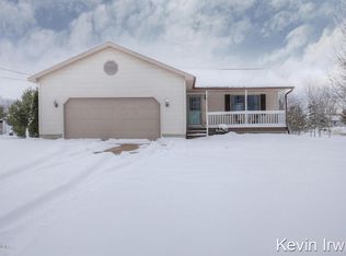 2156 Twenty Mile Rd NE, Cedar Springs, MI 49319