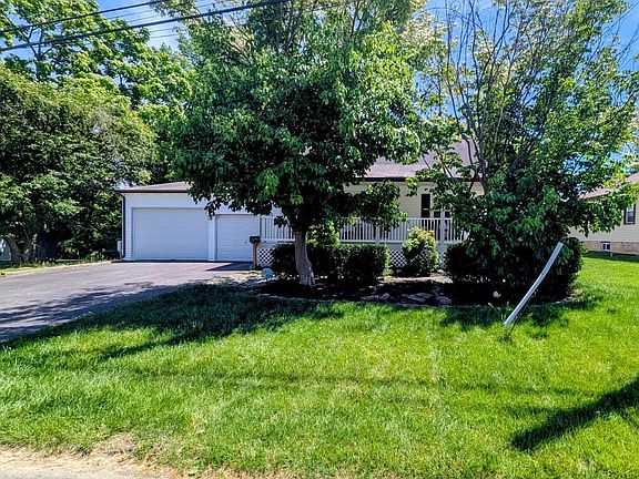 2nd image of 903 Galbraith Ave