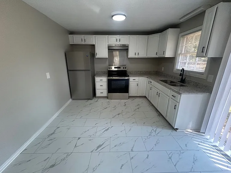 3728 Baywater Dr — Photo 9