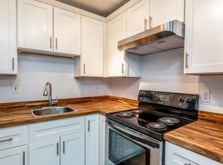 21 Merrydale Rd APT 4, San Rafael, CA 94903