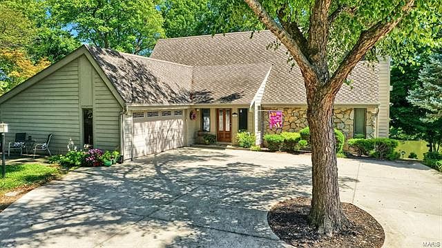 1st image of 360 Barnett Dr