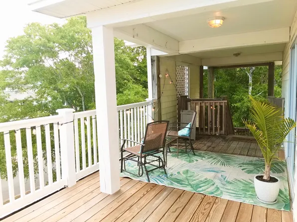 316 Greenville Ave #A, Carolina Beach, NC 28428