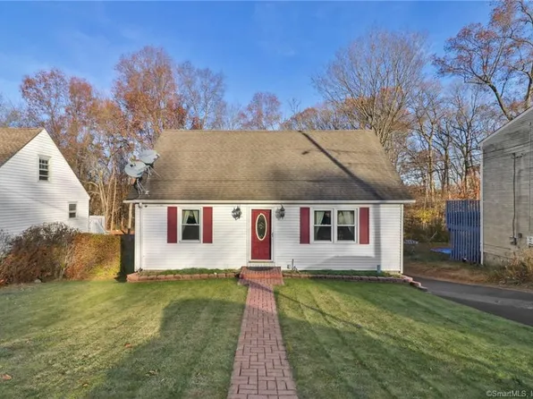 54 Madera Drive, Waterbury, CT 06704