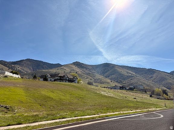 3rd image of 2970 N Mahogony Valley Rd E