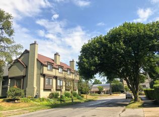 551 University Ave, Rochester, NY 14607
