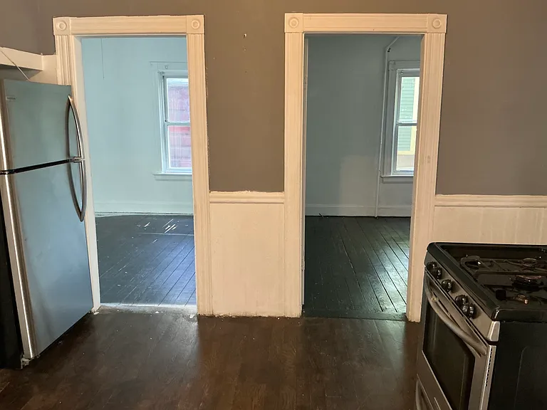 9 Grove St #1 — Photo 4