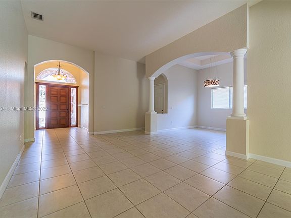 3rd image of 7564 SW 190th St Unit 7564