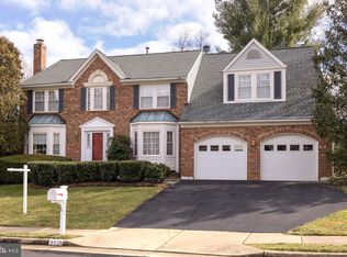 6929 Spanker Dr, Burke, VA 22015