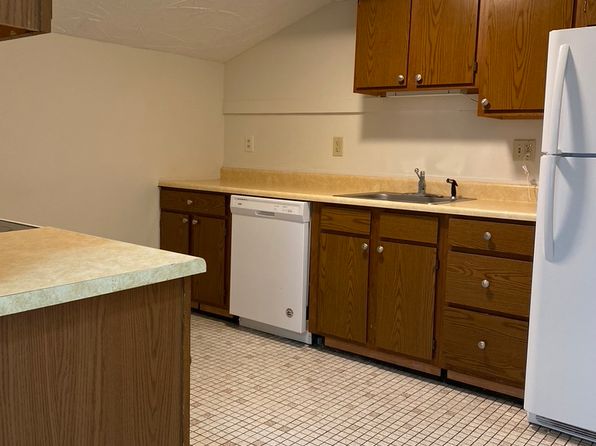 59 Pleasant St APT 201