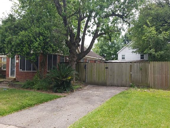 3rd image of 510 Avenue Of Oaks St