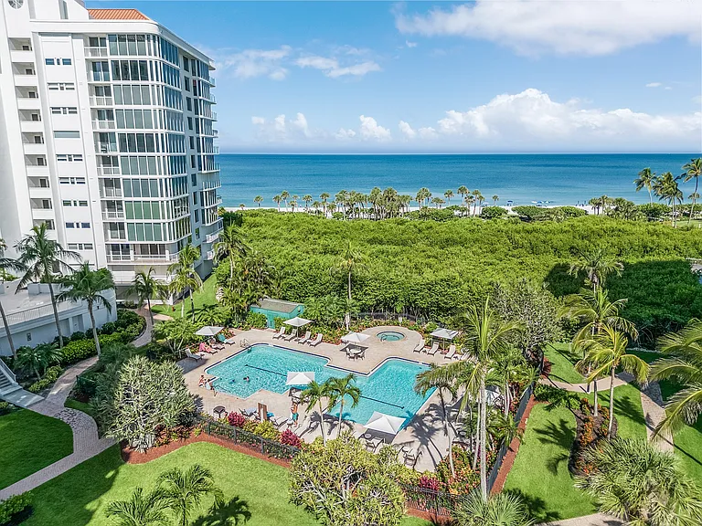 50 Seagate Dr #302B — Photo 2