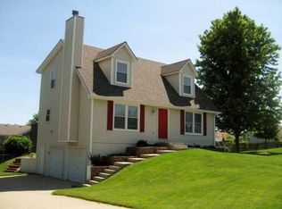 403 Park Ct, Kearney, MO 64060