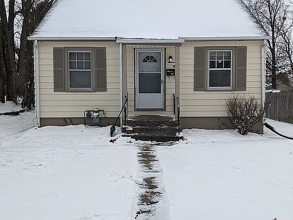 2nd image of 1131 S Independence Ave