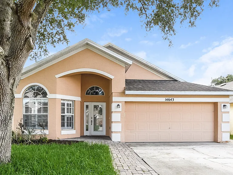 14643 Lady Victoria Blvd — Photo 1