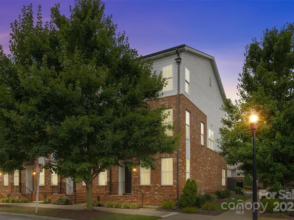 808 Seigle Point Dr, Charlotte, NC 28204