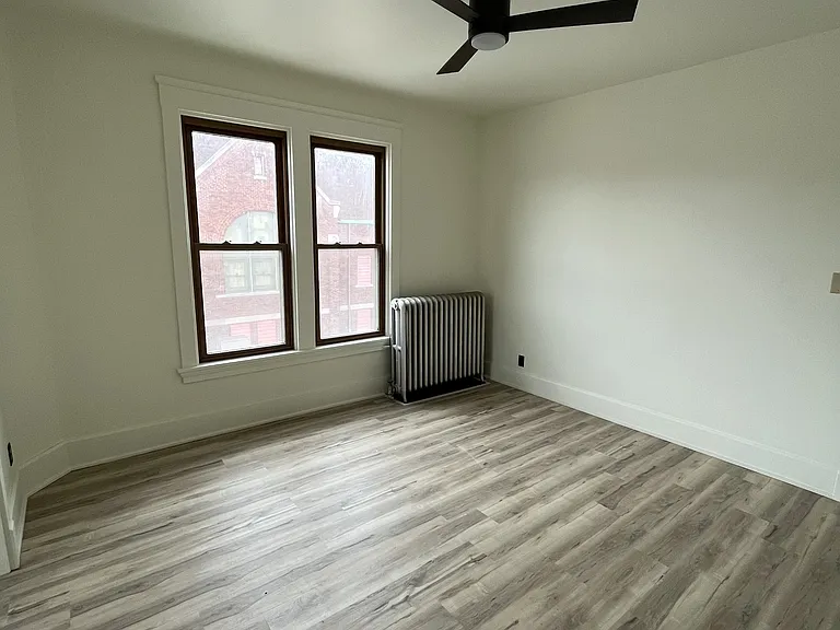 3220 Washington Ave — Photo 7