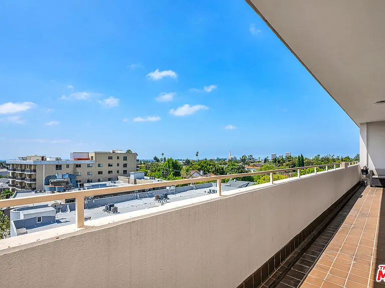 1333 S Beverly Glen Blvd #606 — Photo 10