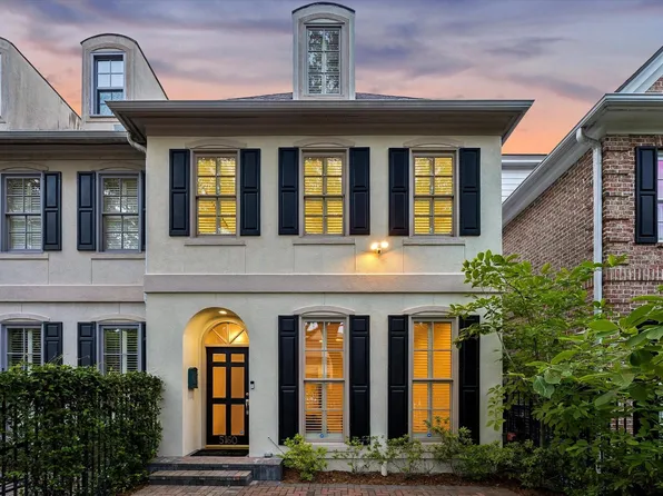 5160 Chevy Chase Dr, Houston, TX 77056