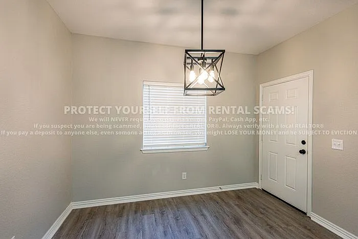 758 W Breeze Cv — Photo 6