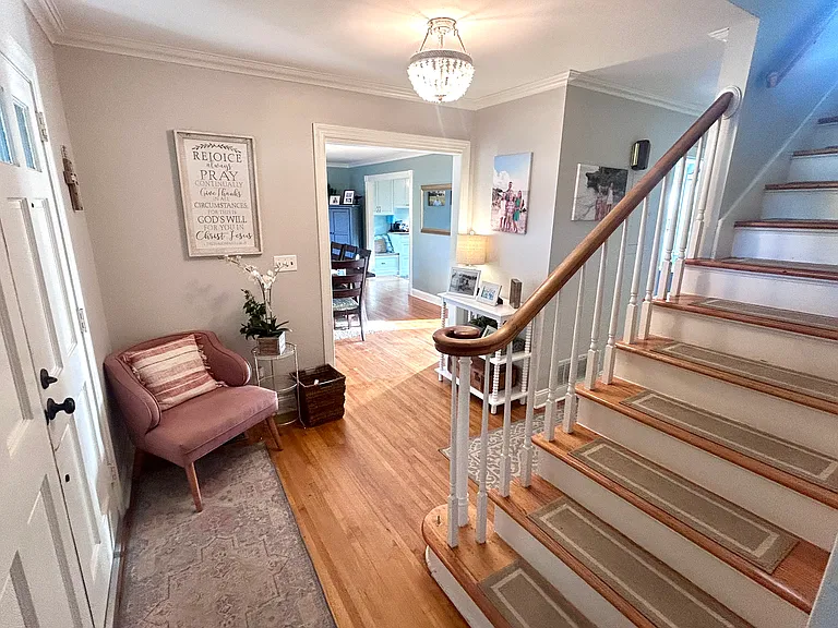 Entry way