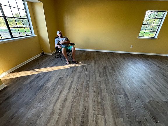 3rd image of 116 Vieux Orleans Cir APT C
