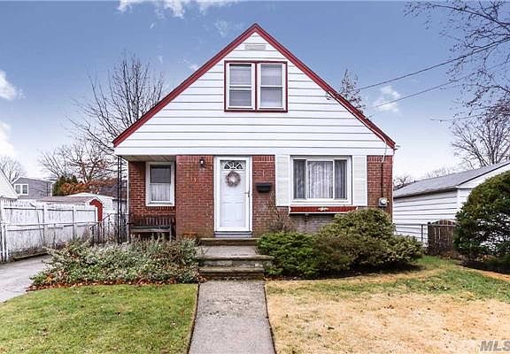 2nd image of 313 Belmont Ave
