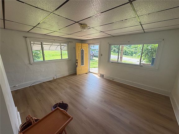 4th image of 3305 3rd St