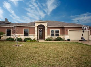 1803 Bay Landing Dr, Portland, TX 78374