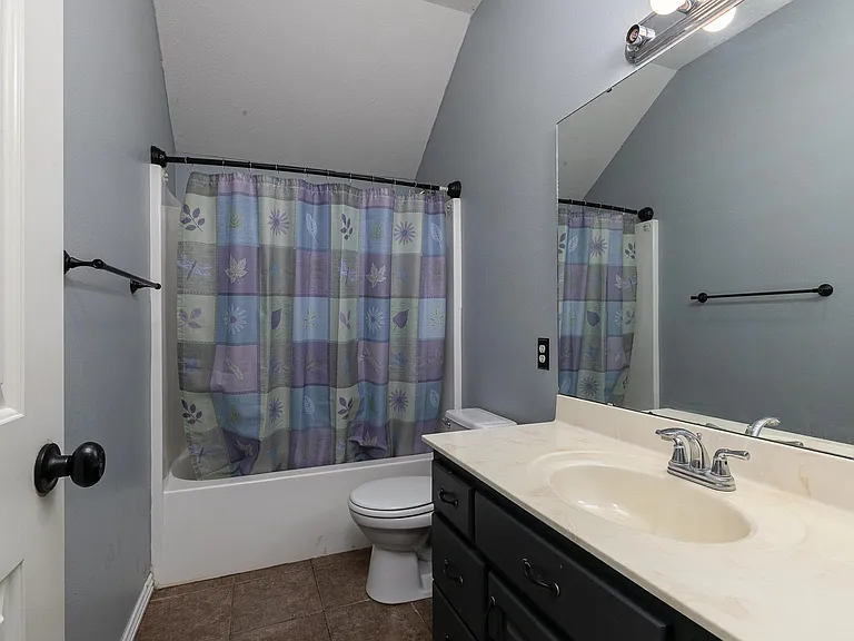 314 W Olive St — Photo 26