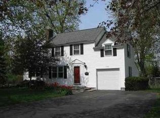 2131 McClellan St, Niskayuna, NY 12309