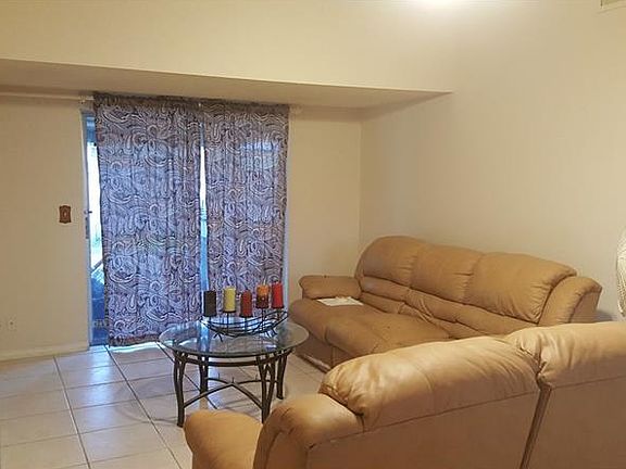 2nd image of 10105 Briarwick Ct