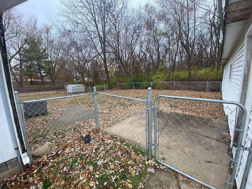 1st image of 3827 W Brighton Ave