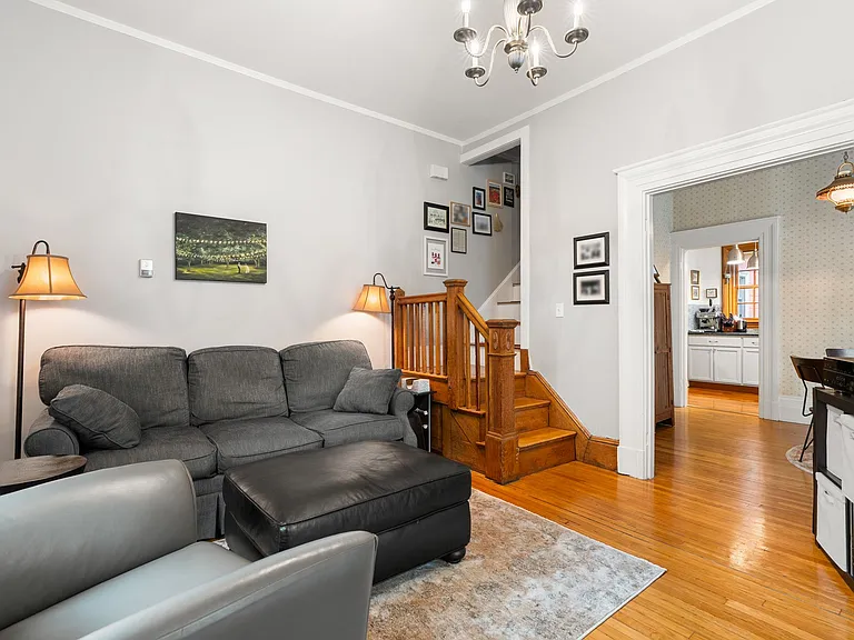 Cottage St — Photo 10