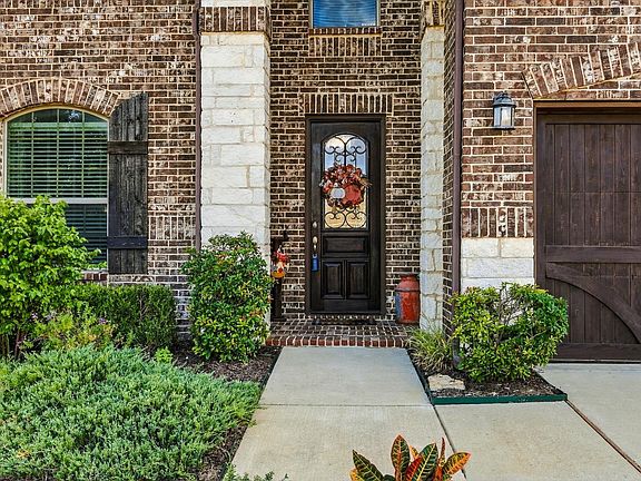 3rd image of 3214 Treyburn Ln