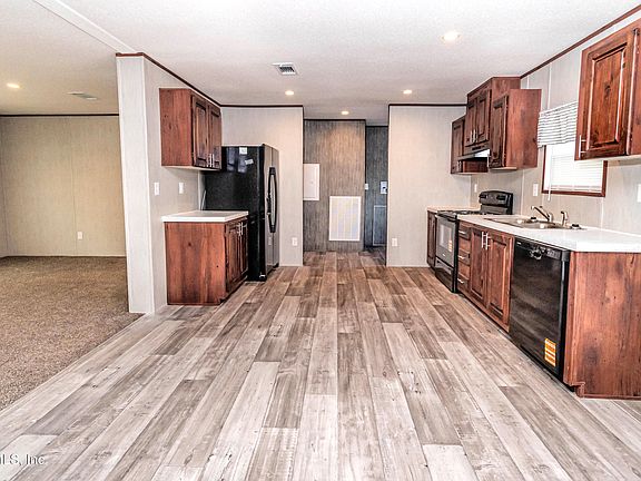 3rd image of 22517 BAXTER Road