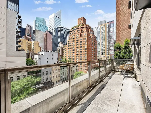 301 E 50th St APT 5B, New York, NY 10022