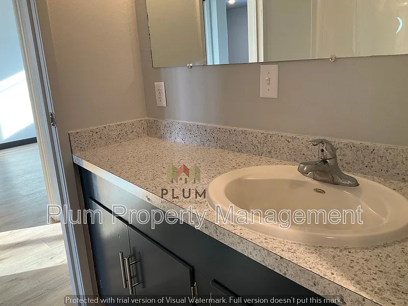 2 bed, 1.0 bath, 670 sqft, $1,395 — Photo 4