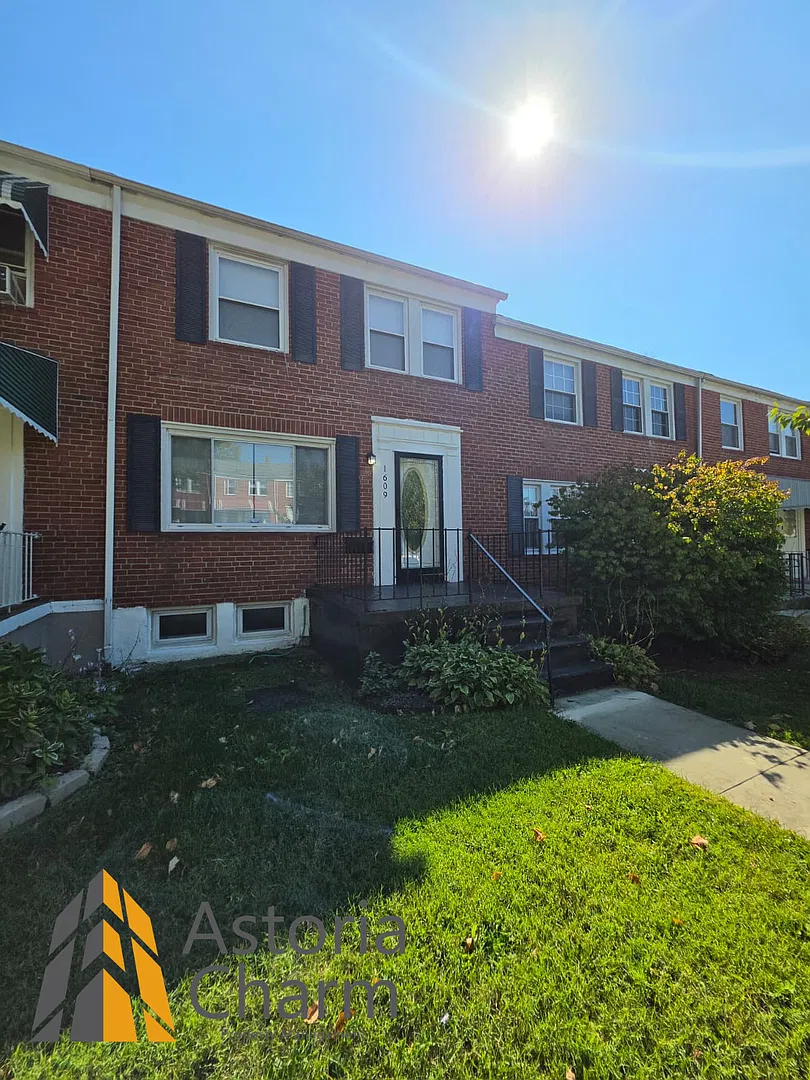1609 Northbourne Rd - 1609 Northbourne Rd — Photo 1