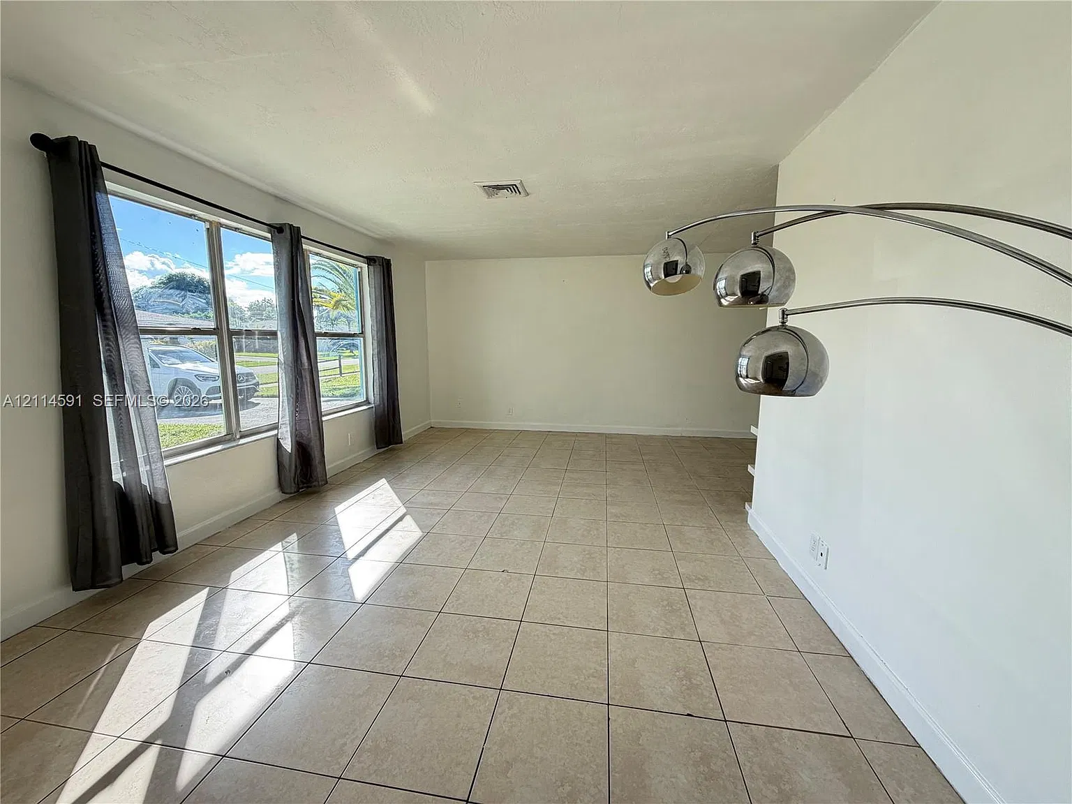 East Plantation Estates — Photo 3