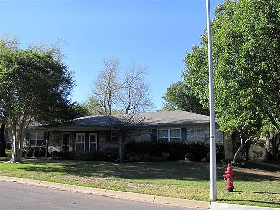 3rd image of 6833 Fair Meadows Dr
